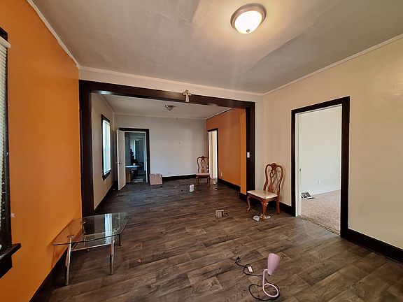 3rd image of 1228 W 31st St