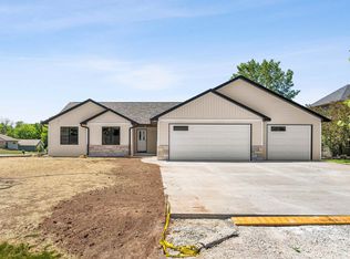 W5168 Natures Way Dr, Sherwood, WI 54169