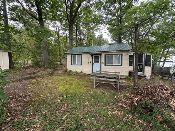 821 Caton Rd, Penn Yan, NY 14527