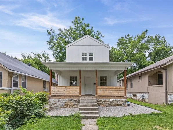 6214 Tracy Ave, Kansas City, MO 64110