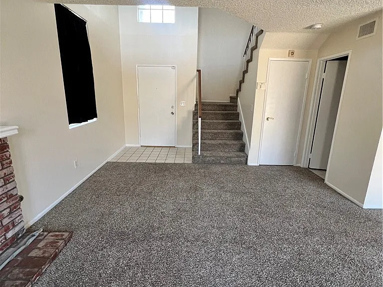 1195 Bautista Ln — Photo 6