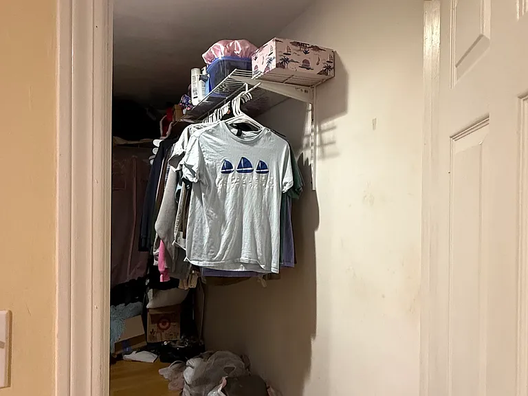 1100 Governors Dr #13 — Photo 6
