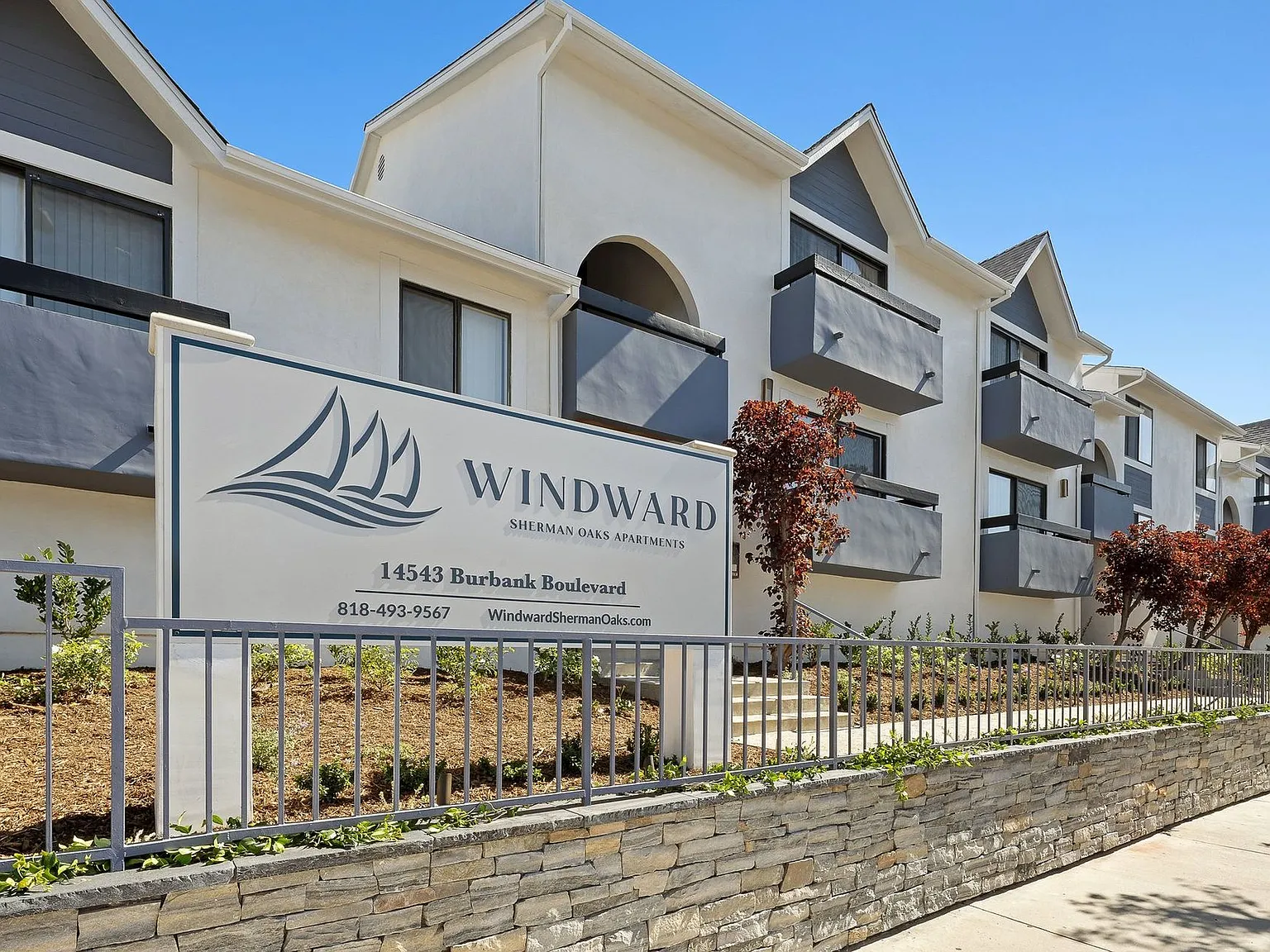 Windward Isle — Photo 2