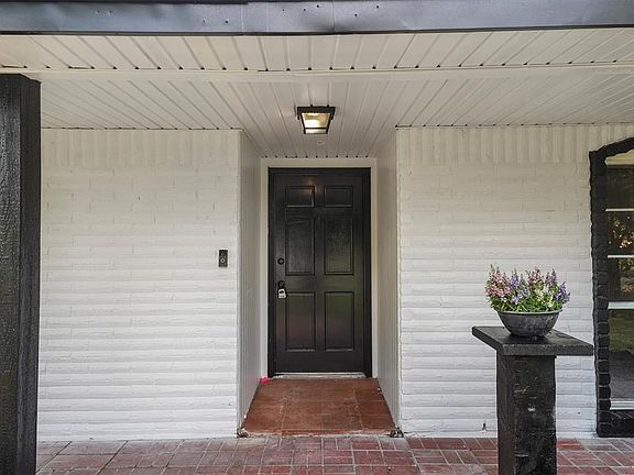 5th image of 11022 Montverde Lane