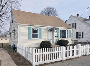72 Columbine Ave, Pawtucket, RI 02861