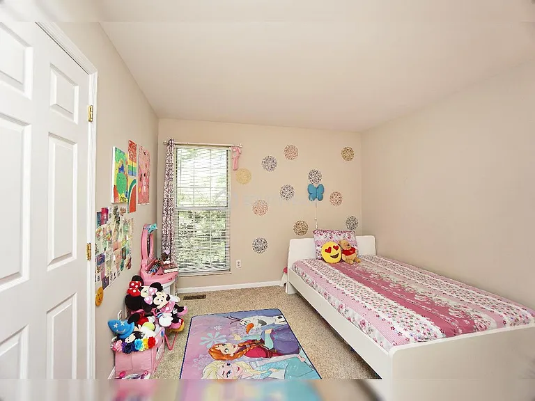 6275 Hummingbird Dr — Photo 17