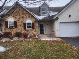 2724 Harvest Dr W, Easton, PA 18040