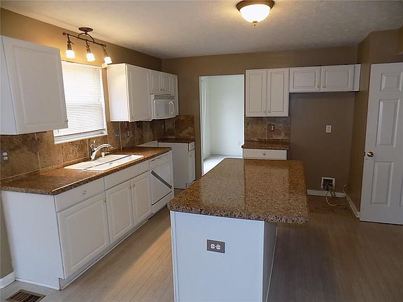 5th image of 3532 Waterstone Ct