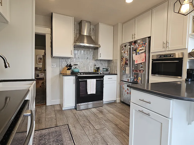 2624 W 33rd Ave — Photo 5