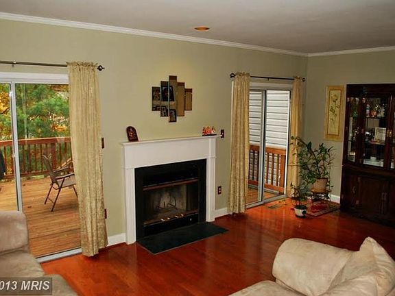 1e166fb6-b0e0-49ef-a74b-62032b6fb6ea_03242016