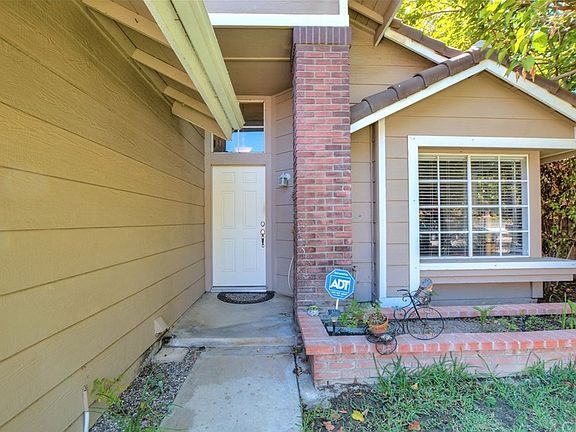 2nd image of 3122 Dogwood Dr