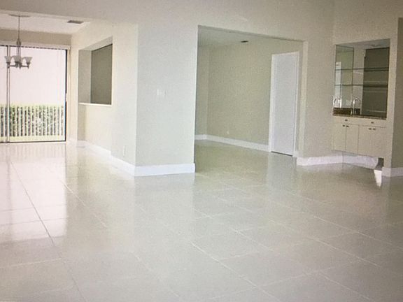 5th image of 2483 SW Egret Pond Circle