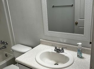 972 Harrison Dr NE, Rio Rancho, NM 87144