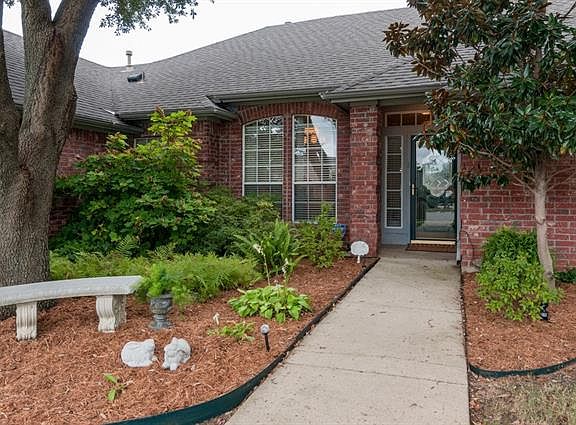 3rd image of 1053 Oak Valley Ct