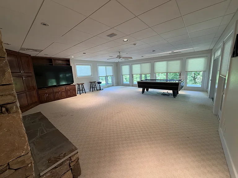 139 Summit Dr — Photo 28