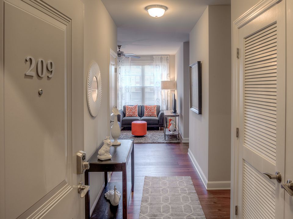 1st image of 1015 Bolling Ave Unit 209
