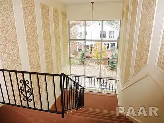 4th image of 6016 N Knoxville Ave APT 304