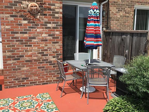 2nd image of 2540 Essex Ct