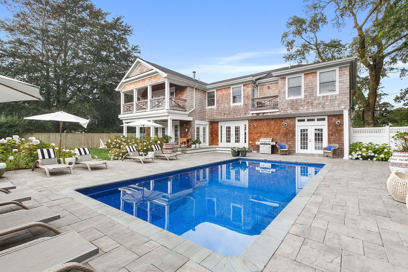  South Facing 16'x32' Pool
