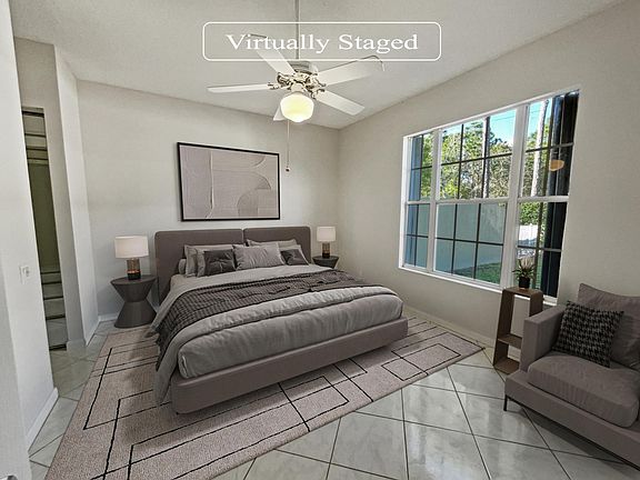 4th image of 296 NW Bentley Circle