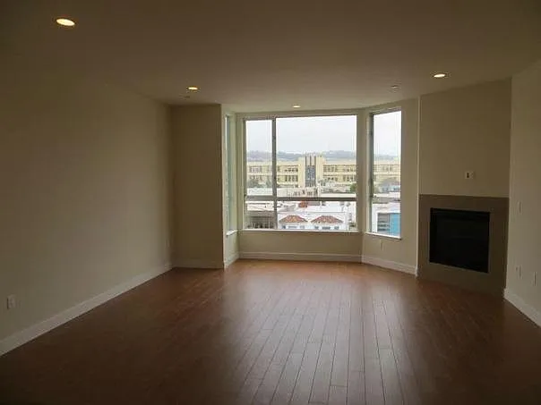 Building Photo - 248 Ocean Ave #401