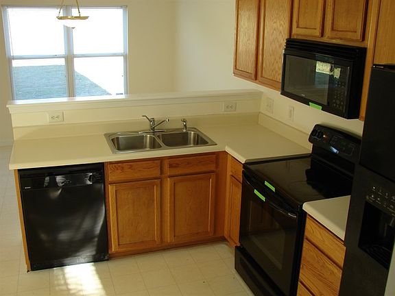 3rd image of 7315 Woodbourne Ln