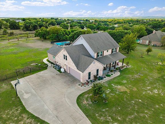 3rd image of 130 View Point Ct