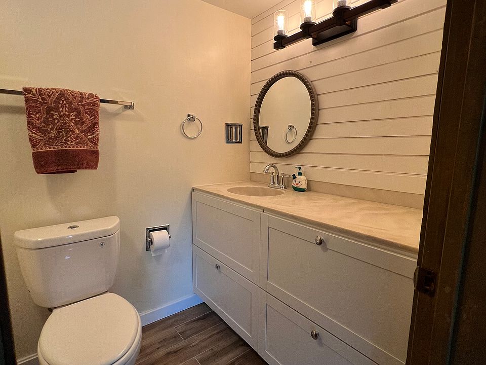 Recently remodeled guest bathroom