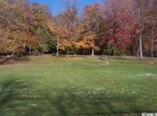 29599 Pike Dr, Orange, OH 44022