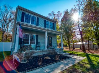 7717 Colonial Beach Rd, Pasadena, MD 21122