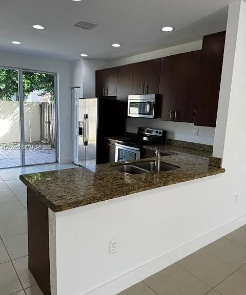 4017 SW 149th Ct #4017 — Photo 6