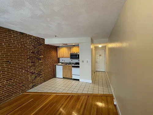 12 Mount Auburn St #3 Photo 1