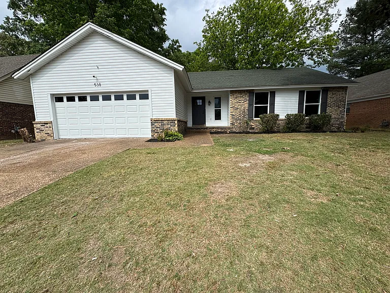 538 Bedlington Dr — Photo 1