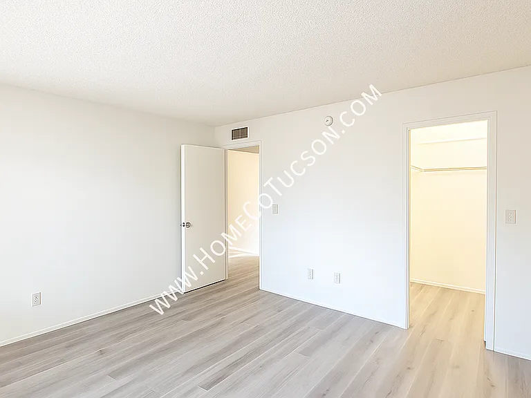 5215 E Bermuda St — Photo 15