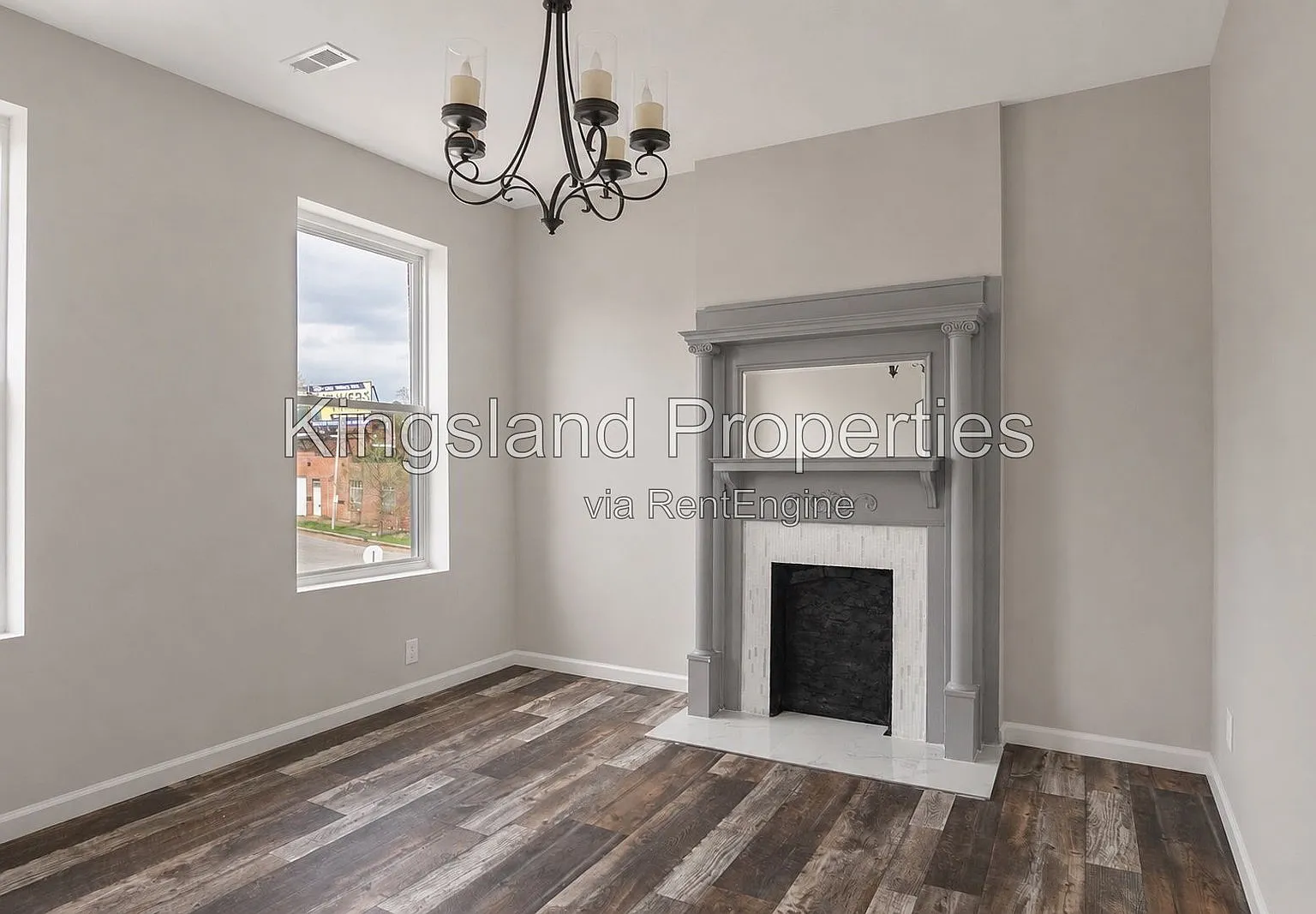 2 bed, 1.0 bath, 1000 sqft, $1,050 — Photo 2