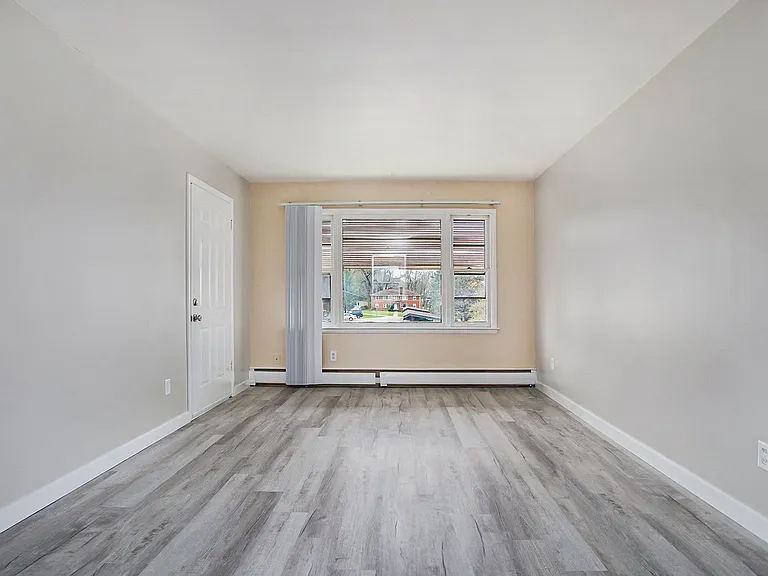 103 Devon Ave #C-1 — Photo 7