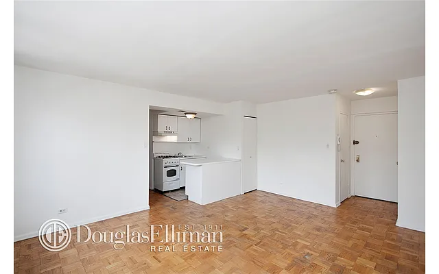 Sold by Douglas Elliman | media 8