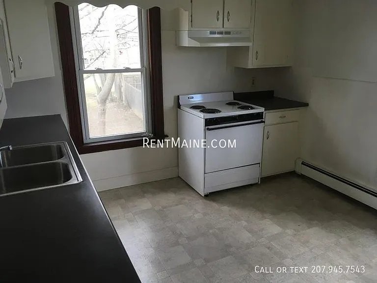 699-701 Main St #2 — Photo 3