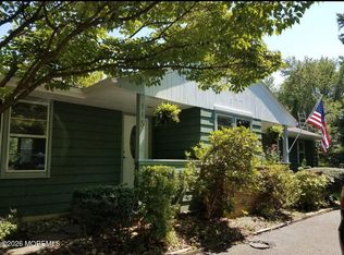 115 Browns Dock Rd, Atlantic Highlands, NJ 07716