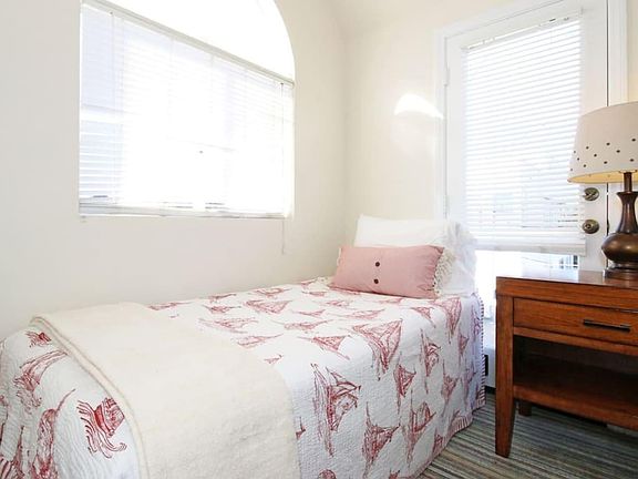 2nd image of 812 San Juan Pl