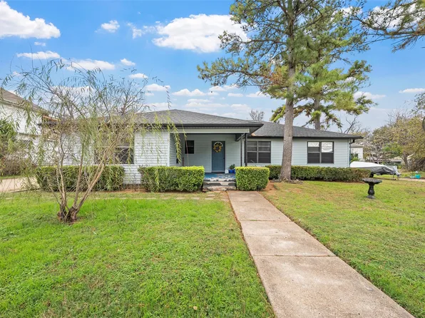 416 Capps St, Marlin, TX 76661