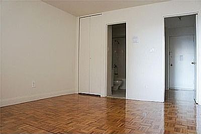 5th image of 152 E 32nd St