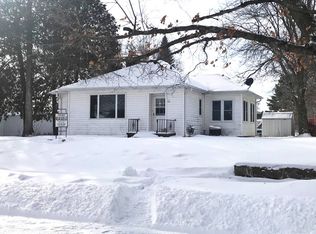 315 E Garfield Ave, Marion, WI 54950