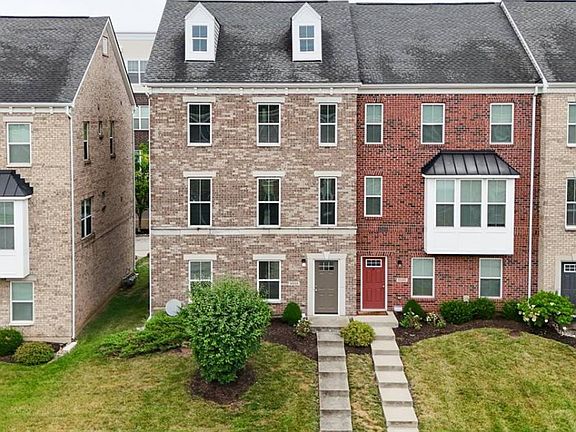 2nd image of 9558 Cobblestone Walk