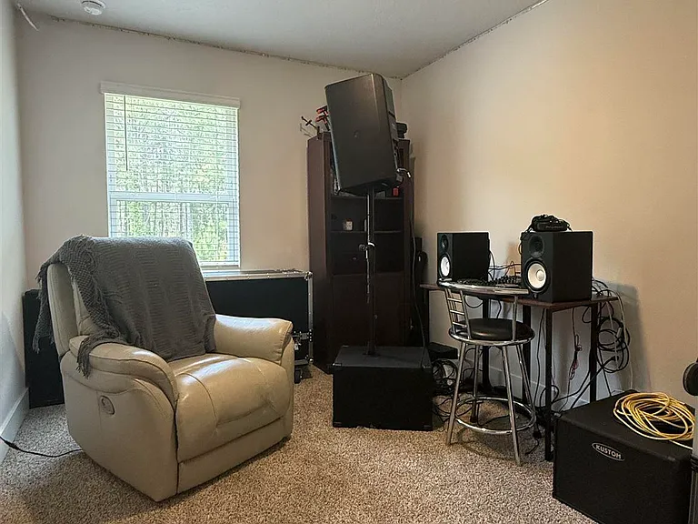 9469 Nature Creek Ln — Photo 24