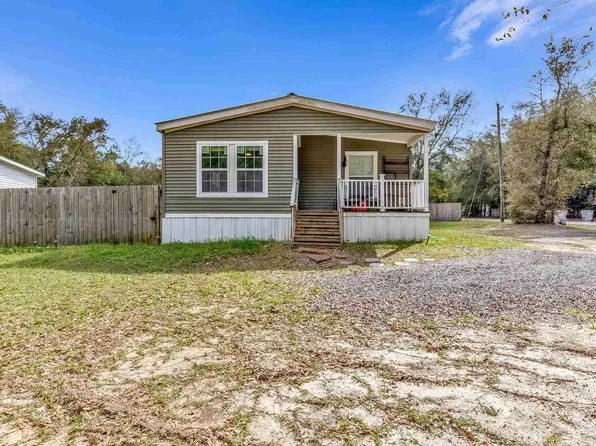 5144 Pauline St, Milton, FL 32583