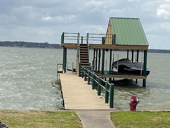2nd image of 123 Westshore Dr