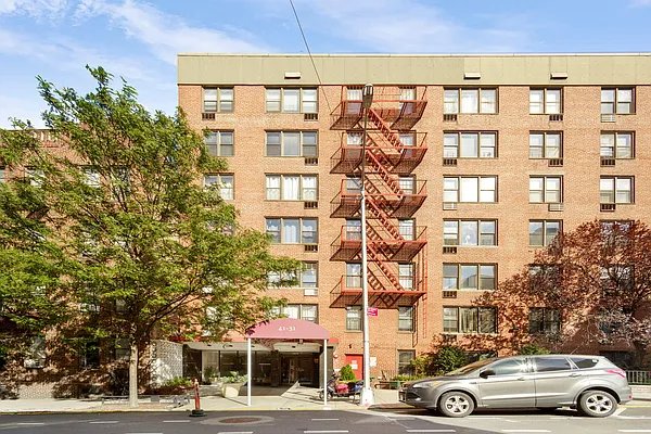 Sold by Compass | media 16