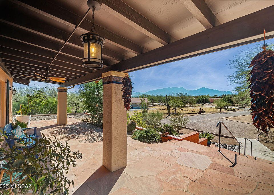 1st image of 808 W Paseo Del Canto