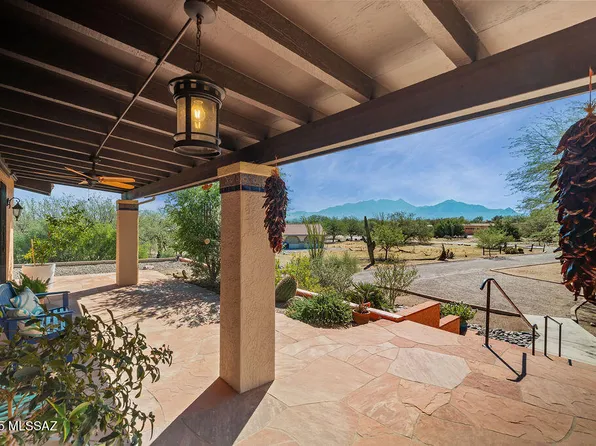 808 W Paseo Del Canto, Green Valley, AZ 85622